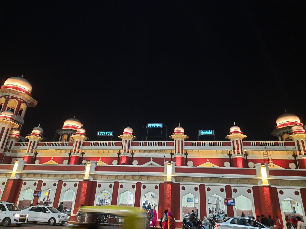Yashpath9's tweet photo. #Beauty #Lucknow #Samsung #M30s #mobilephotography #Lucknow #Lucknowjunction #charbagh #lastyear #Feb2020 https://t.co/vpS7P1UDeX