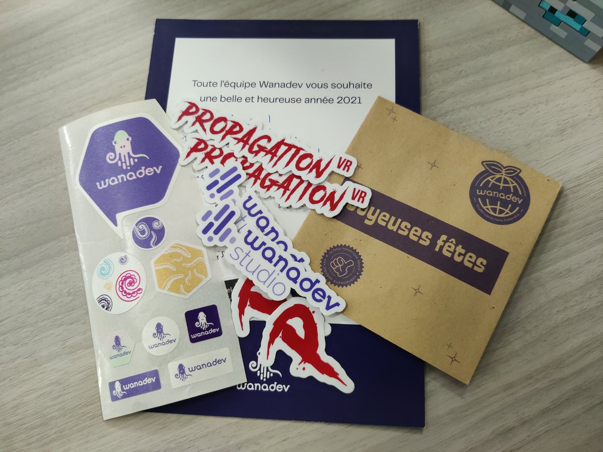 Merci @Agence_WanaDev <a href="/WanadevStudio/">WanadevStudio</a> pour la petite carte 😉 Bonne année à vous aussi !