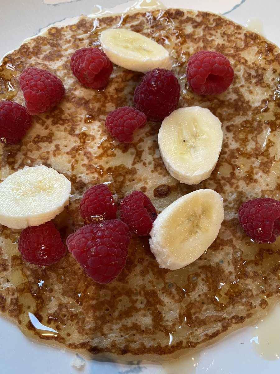 sassyc_001's tweet photo. I frantically workout each morning & end up like this 😅 so that I can eat more of this!🥞 #workouttoeatout
⬇️ ⬇️ https://t.co/vxu6kEt0dj