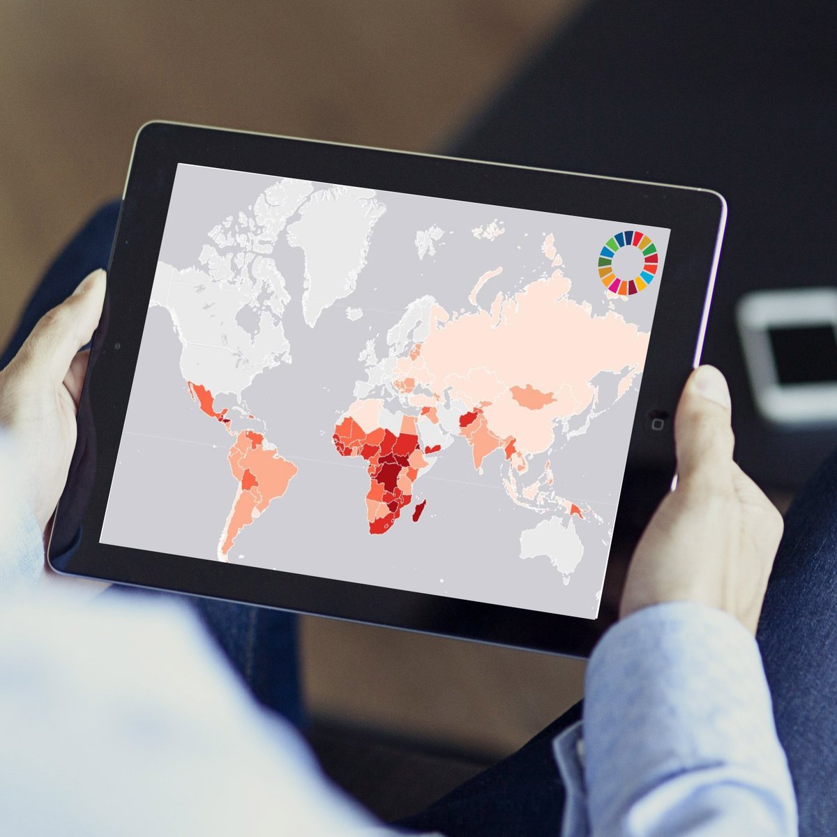GisAction's tweet photo. 💡The aim of the seventh #SDG goal is to ensure access to affordable, reliable, and sustainable energy for all.
Explore the #SDGMap7 to analyze the global results. ➡ https://t.co/NB4GjK3C7Z
#SDGMap7 #SdgMapping #SDG7 @Esri @Esri_Nonprofit @ArcGISOnline #SDG #Agenda2030 #mappe https://t.co/VuVj8MCnXE