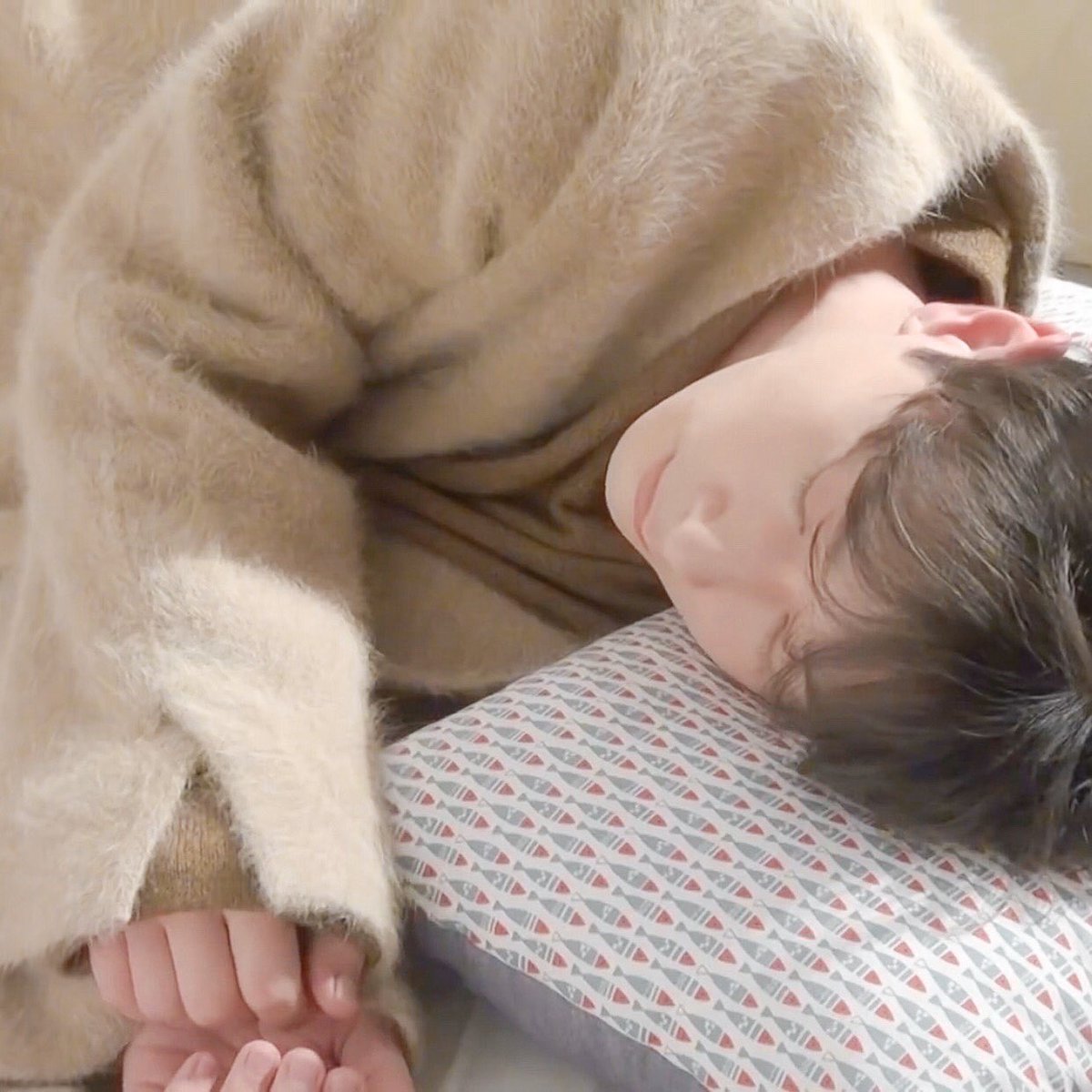 _02Bam11_'s tweet photo. 요 각도쯤에서 보이는 뾰족입 정말 애기공주 소리 절로 나오게 함 https://t.co/8SDg6kH7d1