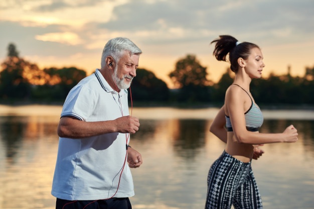 JacOrie's tweet photo. Duur- en interval training gaan moleculaire veroudering (telomere length) tegen. Bij krachttraining vonden de Duitse wetenschappers dat effect niet.
https://t.co/e6dqPuDU1a https://t.co/tMe0vRiJEj