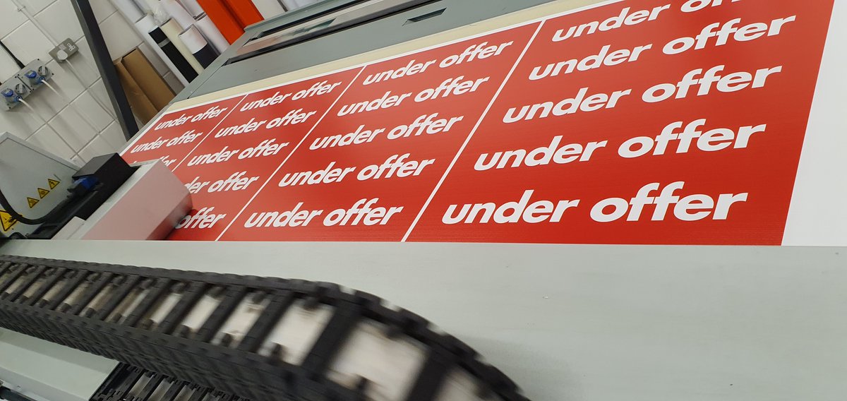 CSDprint's tweet image. TOP TIP...if you need low cost signs, of any size and shape, that can easily be fixed to posts, fences or buildings, ask your printer to use Correx. We use it a lot because it's so versatile!
#correxsigns #correx #digitalprinting #signs #graphicdisplaysT