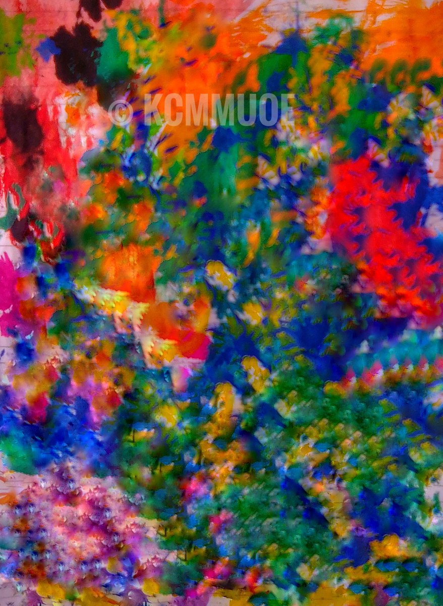 Claire_Mmuoe's tweet photo. Needed to take a break I got artsy... The texture and scent of the water paint, got me all nostalgic.
hmm I think I should stick to #writing for now.#writingcommunity #writersblock #Art #waterpaint #original #editted https://t.co/TMa9PJoeKb