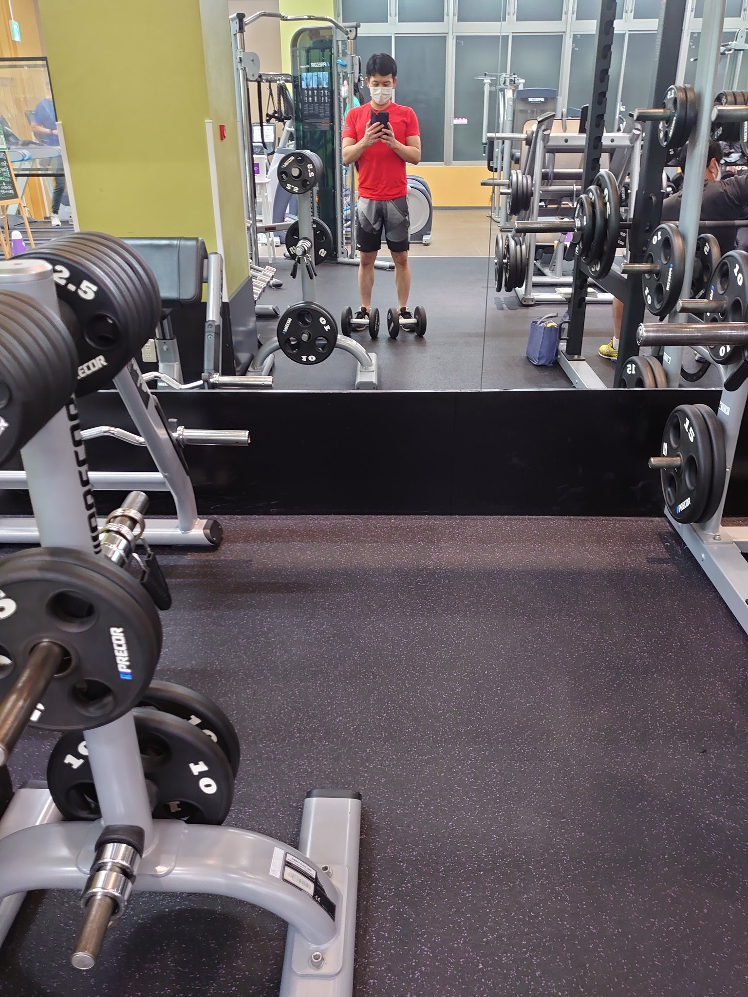 ソードフィッシュ 今日の 献立 ダンベルデッドリフト マシンアシステッドチンニング ローロー ハンマーカール ダンベルリストカール 裏表 これでも一応 頑張りました 筋トレ ジム フィットネス プルの日 トレーニング T Co W6tiruzfev