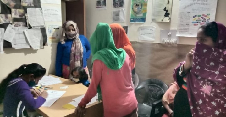 Postcard campaign
Domestic workers fight for safe work places
Nearly 3000 #domesticworkers are campaigning this #NewYear2021 for an end to #sexualharassment in their workplace. We need a safe workplace for them

#safeworkplace#DomesticWorkers #ValueDomesticWorkers #Postcard