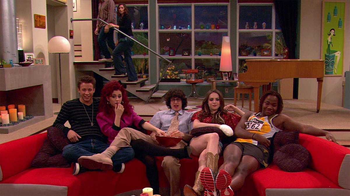GriffoFan's tweet photo. jade is me- @LizGillies @leonthomas @MattBennett @ArianaGrande https://t.co/XqOvBy0rdn