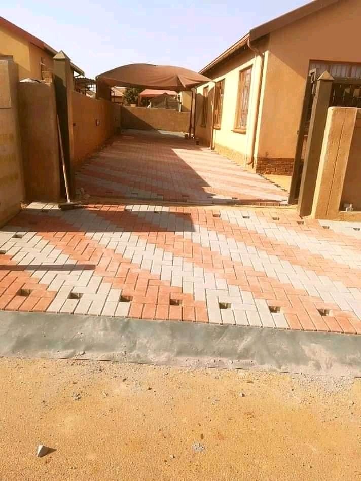 DrMoyane's tweet photo. Dm https://t.co/PJa6Icotd8