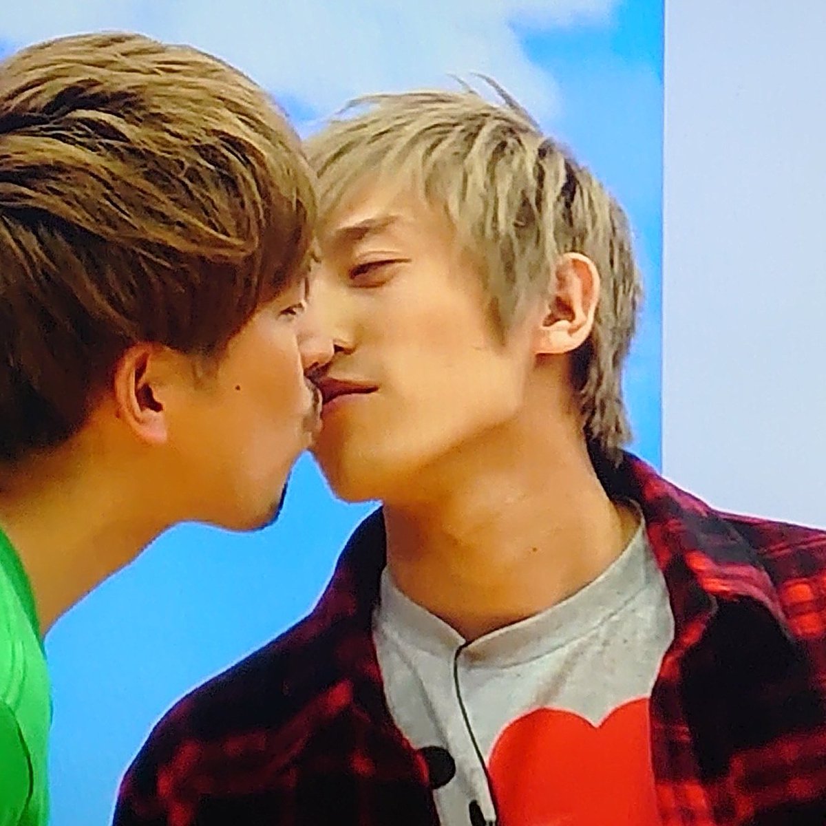 兼近 キスシーン