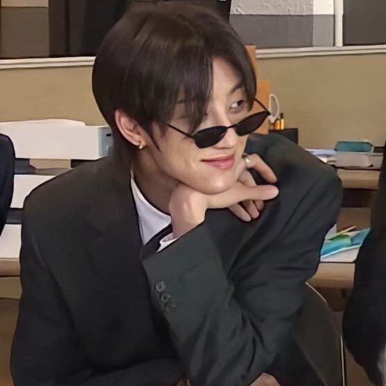 msbnnmilk's tweet photo. i won't let yall forget THIS minghao https://t.co/UuYoB2UFwS