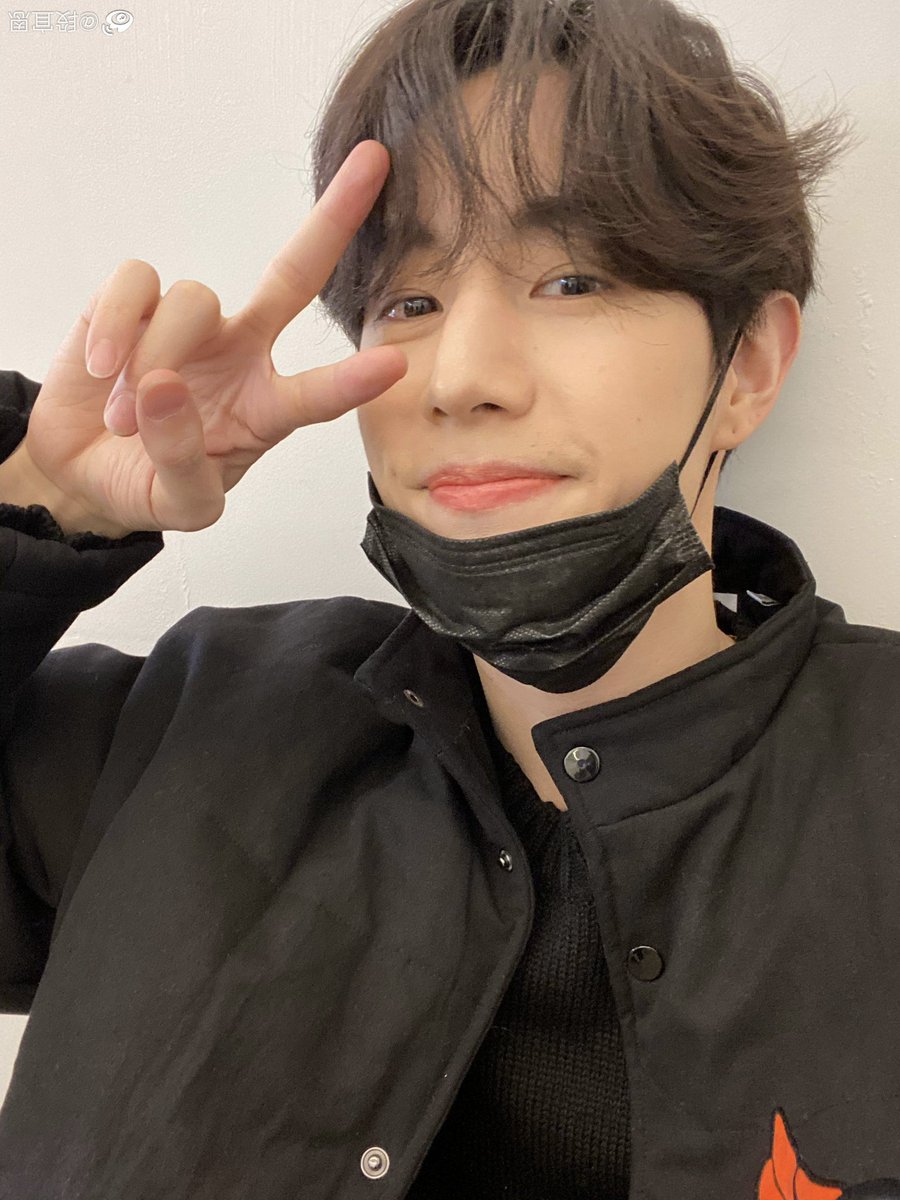 markstouch's tweet photo. 웨이보에도 마크 와줬엉😭😭😭😭😭😭보고싶어😭😭😭😭😭😭😭😭😭😭 
#GOT7 #갓세븐 #마크 #Mark #MarkTuan #段宜恩 #단의은 https://t.co/bJ5DPwqbyD