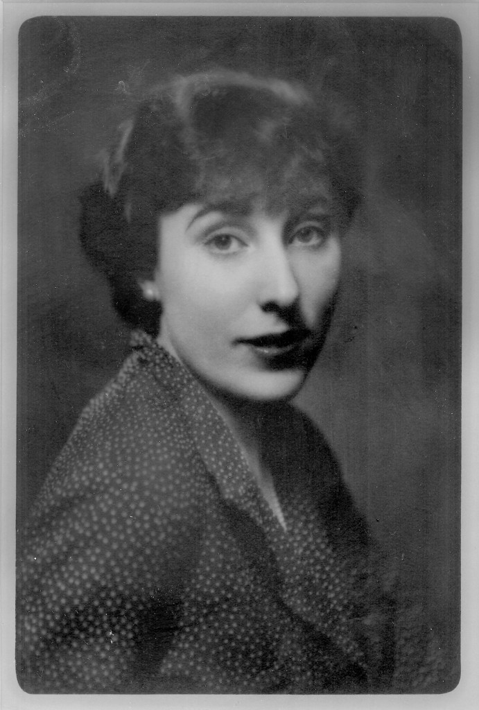 That unsigned interview in 1930? It was written by Mary Manning, a big Joyce head herself who adapted ‘Finnegans Wake’ for the Poets’ Theatre in Cambridge, MA twenty-five-years later. (8/8)