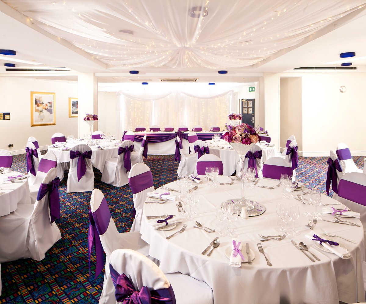 We are booking up fast, don’t miss out!  Limited Late Availability dates for weddings still available for 2021 

Visit our website today to find out more! #weddingvenue #weddingplanning 

 mercurebolton.co.uk/weddings-in-bo…