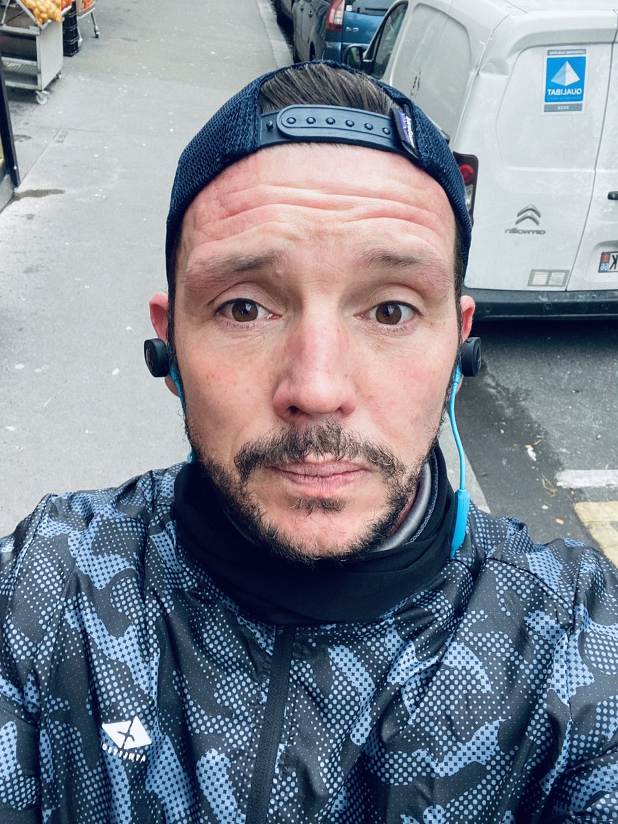 richardallanfi1's tweet photo. Little 5k to start the day off #trainingwithrichie
.
.
.
#personaltrainerparis #parispersonaltrainer #parisfitness #fitnessparis #run #runner #running #runparis #parisrun #5k #jog #joggers #jogger https://t.co/4a43eId12z