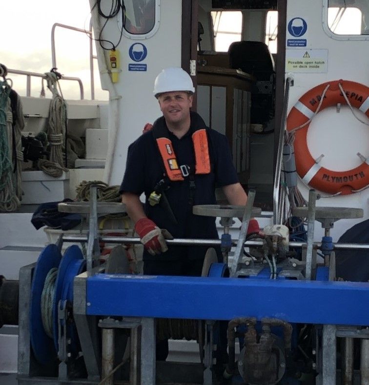thembauk's tweet photo. Meet our #MBASeaGoingTeam π€βοΈ
Mitch is our Crew Member aboard @mba_rv - from equipment deployment, to maintenance & onboard domestics, he plays a key role in ensuring our vessel runs safely & efficiently πππ§βοΈ #ScienceAtSea #RVSepia @MBAEcology @CPRSurvey @MbaCell https://t.co/XoORs5oaf8
