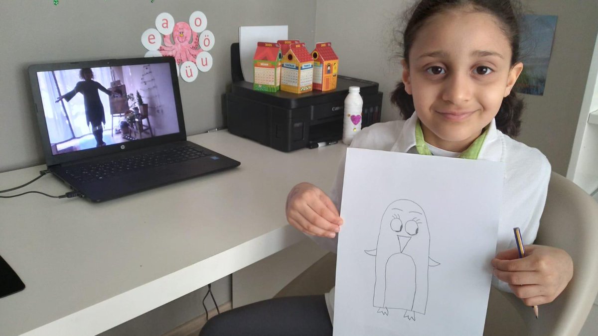 OzgeAltunkanat's tweet photo. Online Yazar Buluşmaları'nda bugün, 1. Sınıf öğrencilerimiz yazar Naz Elkorek ile "Toko" kitap söyleşisinde buluştu 📚
@CevizlibagDoga @DogaOkullari @nazli10er @siyahhan_nurdan @balta1980 https://t.co/58t7v5l3bm