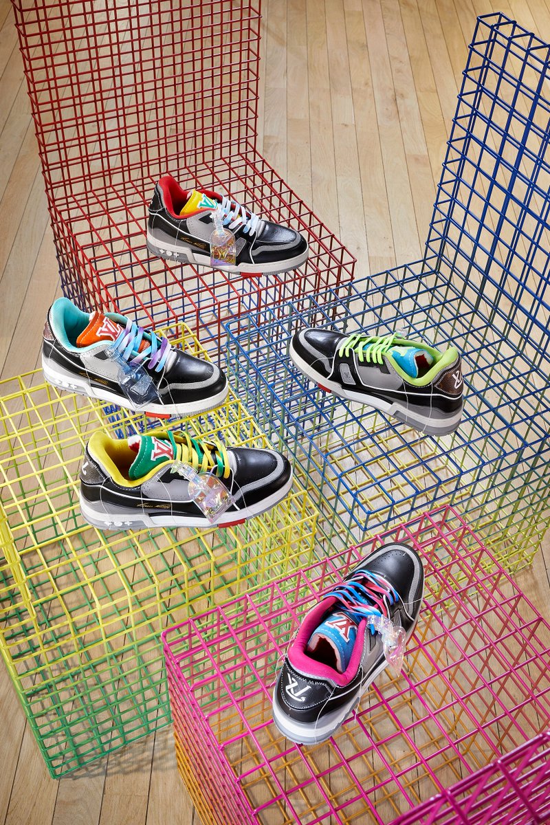 VogueFrance's tweet photo. Louis Vuitton recrée ses iconiques sneakers “LV Trainer” à partir de ses tout premiers modèles, démontés puis transformés : https://t.co/A7TBSt5nfu https://t.co/5MUay5kWwR