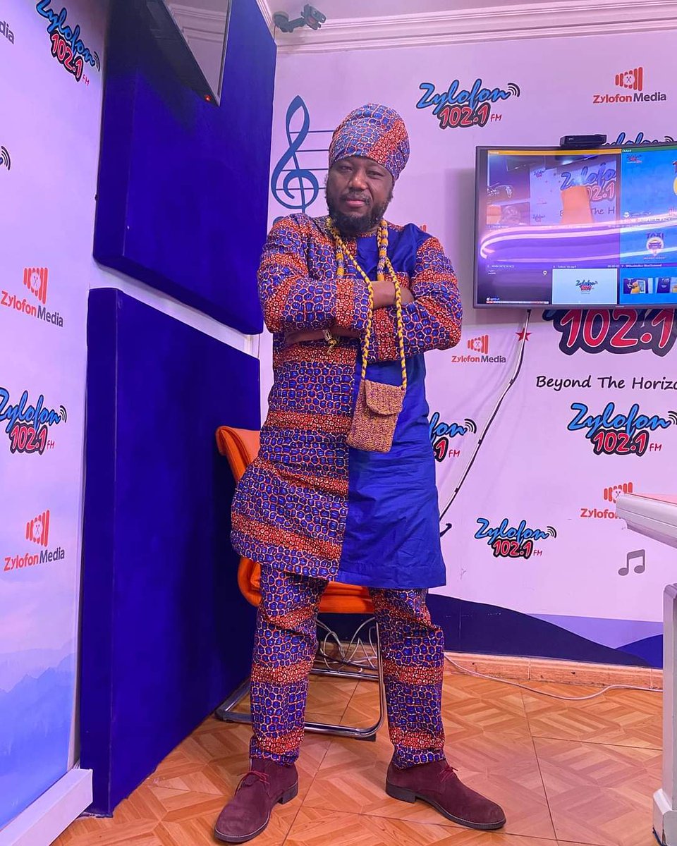 Bob Afibi (@bafibi) on Twitter photo The #loversrock #SerwaaAkoto #Iyawata edition of the #TaxiDriverShow pon <a href="/ZylofonFm/">Friends Of Zylofon Fm</a> with the #LadiesMan #BuffaloFootMan <a href="/Blakkrasta/">BLAKK RASTA</a> feel the loveβ₯β₯ #istandwithblakkrasta <a href="/kobbyskary/">πππ§πππππͺ ππππ£πͺ π¬ππ―</a> <a href="/4_deladies/">Gaspa 4Deladiz</a> <a href="/BORBOR_SLY/">BORBOR_SLY(THE RICE π SELLER INSIDE TESHIE PENNY)</a> <a href="/EtornamMalik/">βπΏBob Etornam Malikeπ¬π</a> @Ahiasey <a href="/BlakkLionDeGen/">FreeDaStreets</a> <a href="/ClementPlasma/">CLEMENT PLASMA π¬π</a> <a href="/nat_ebube/">π΅ππ π¬ππππ π«πππ π¬π</a> The #loversrock #SerwaaAkoto #Iyawata edition of the #TaxiDriverShow pon <a href="/ZylofonFm/">Friends Of Zylofon Fm</a> with the #LadiesMan #BuffaloFootMan <a href="/Blakkrasta/">BLAKK RASTA</a> feel the loveβ₯β₯ #istandwithblakkrasta <a href="/kobbyskary/">πππ§πππππͺ ππππ£πͺ π¬ππ―</a> <a href="/4_deladies/">Gaspa 4Deladiz</a> <a href="/BORBOR_SLY/">BORBOR_SLY(THE RICE π SELLER INSIDE TESHIE PENNY)</a> <a href="/EtornamMalik/">βπΏBob Etornam Malikeπ¬π</a> @Ahiasey <a href="/BlakkLionDeGen/">FreeDaStreets</a> <a href="/ClementPlasma/">CLEMENT PLASMA π¬π</a> <a href="/nat_ebube/">π΅ππ π¬ππππ π«πππ π¬π</a>