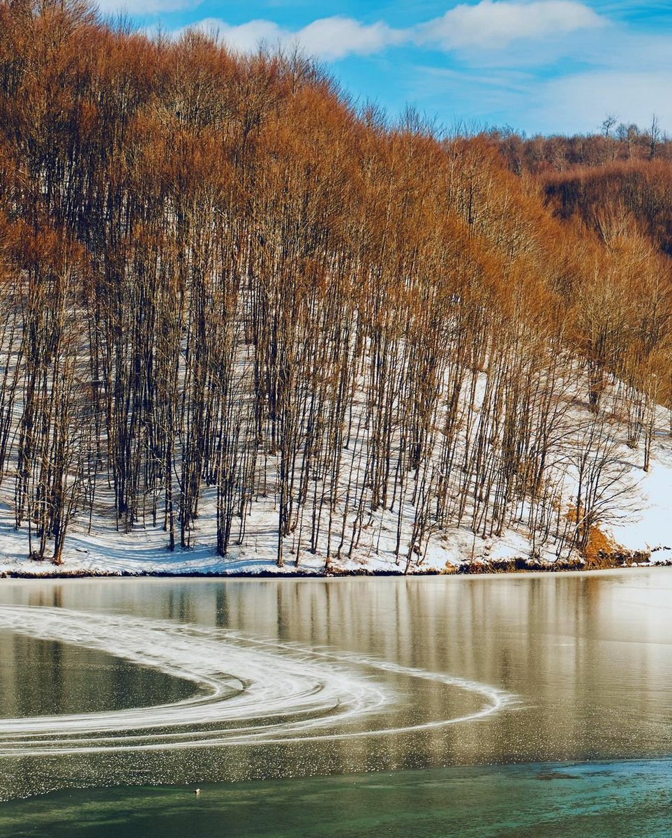 VisitTirana's tweet photo. Frozen lake in Bizë, Martanesh, #Tirana #Albania #visittirana 
📸 Valter Zhara https://t.co/OPZwlaQ8AM