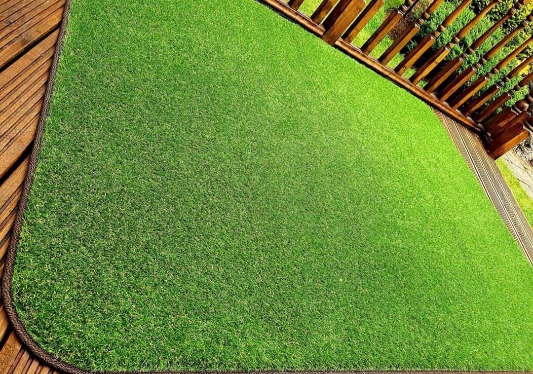 Welcome to TJ's Bespoke Rugs and Mats. 
We can turn your offcuts into Rugs and Mats! We can edge any size carpet including: Large, Heavy and Thick Pile Carpets and we can turn left over astroturf into a Garden Rug! 

Create Stylish Rugs and Mats for your Garden!