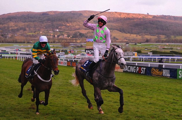 MarkWalsh's tweet photo. 🎙️Horse Racing Heroes Podcast🎙️

Ep 5: CHAMPAGNE FEVER - with Patrick Mullins &amp; Ruby Walsh. 

🏆Two time Cheltenham winner
💔THAT Arkle defeat
😬Freak incident in 2015

🗣️"I pulled up thinking, how did he just lose?"
- Ruby.

RTs appreciated. 

Out now: https://t.co/irHE7Ld6mn https://t.co/jPDgaM8wWo
