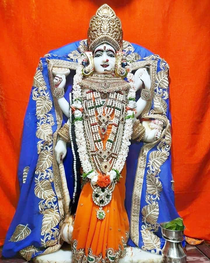 TempleConnect_'s tweet photo. || રુક્મિણી દેવી મંદિર ||
Today's Darshan of Shri Rukmini Devi at Shri Rukmini Devi Mandir, Dwarka - Gujarat 🙏
#TempleConnect #RukminiMata #GoddessRukmini #Rukmini #LordKrishna #Dwarka #Gujarat
https://t.co/LrLCzvuw2X
Your Devotional Connect Online https://t.co/B8AYZomxry