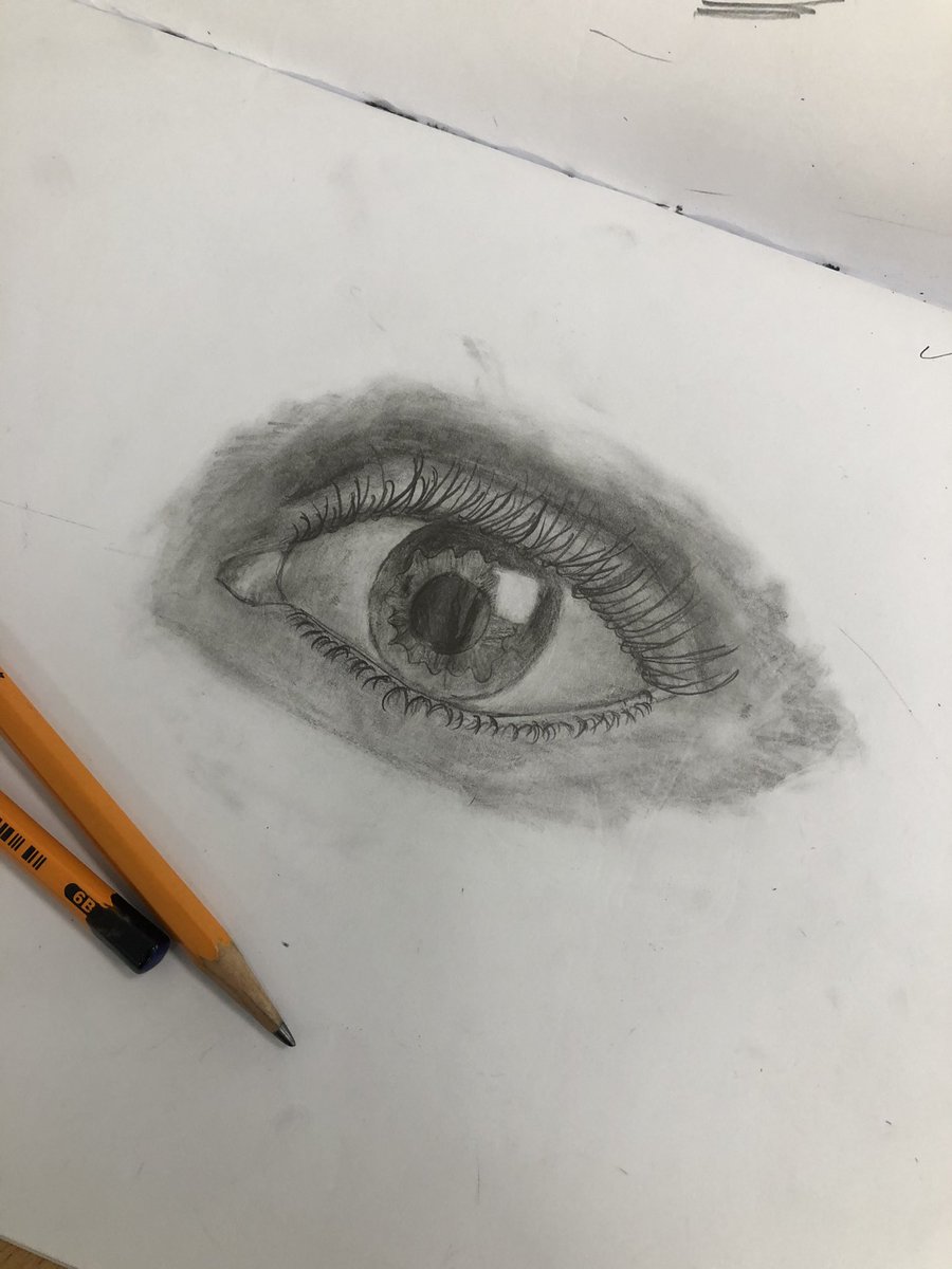 Feel like you’re being watched? Year 6 have been working hard on sketching and shading techniques! We are impressed! <a href="/TomSale/">Thomas Sale MCCT</a> @KentCollegeDXB #dubaiart #dubaischools #pencilart