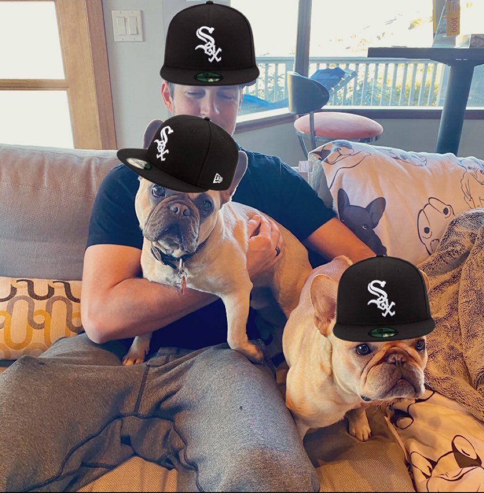 BauerToChi2021's tweet photo. one more time before i go to bed
@BauerOutage please come to chicago, i will give you a personal tour of the city and show you all the sights and amazing restaurants you might not know #BauerSouthSide https://t.co/mU77Ad166z