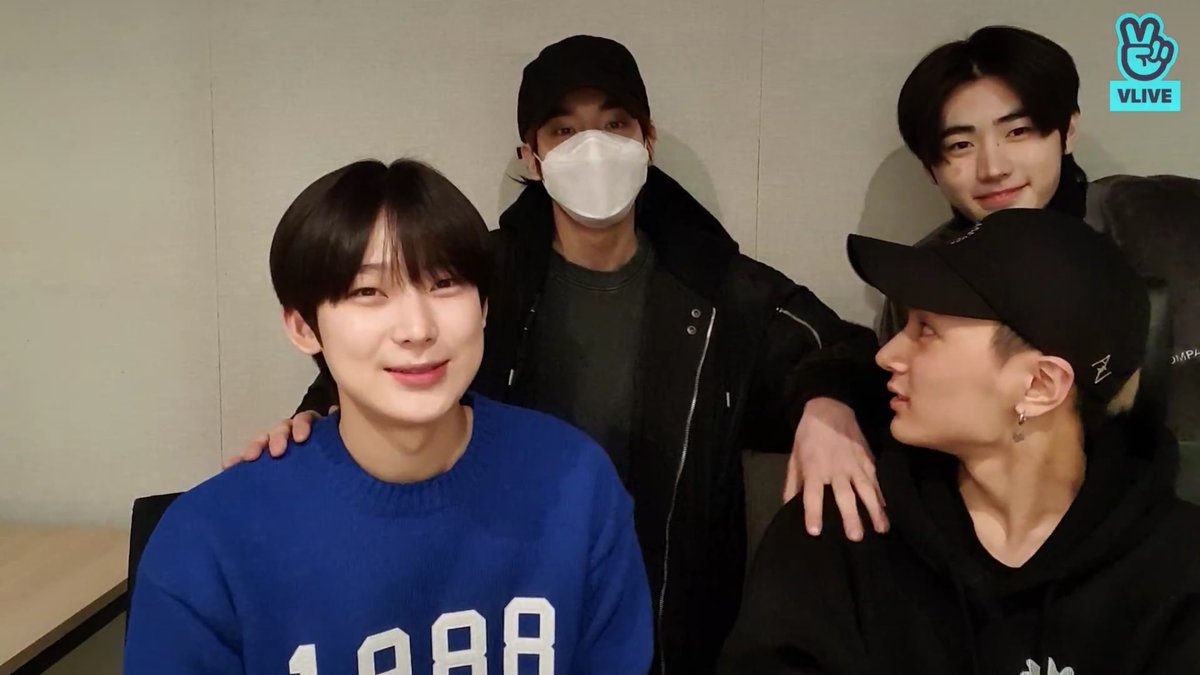 สุนสองมาหา แง ;—; บอกมาทักทายเอนจีน คิดถึงพวกแก