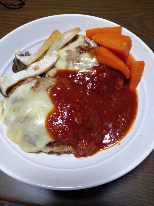 イタリアンチーズハンバーグ!
上手く出来た〜 