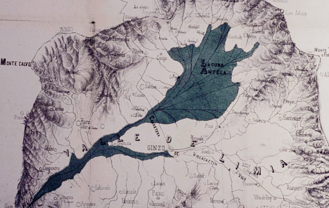 La 'Lagoa de Antela' #ALimia fue unos de los #humedales de mayor extensión de la península Ibérica. Difícil imaginarla ahora convertida en tierras de labradío. Tenía 7 km de largo y 6 de ancho y una profundidad media de 60 cm.