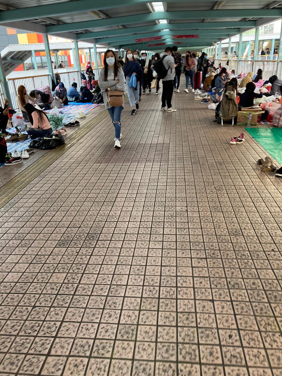 Being great: 對外傭姐姐們來說如果你對她們説hello，you are nice.如果你願意試試她們遞給你的食物，you are great.如果你還關心她們的境況，you are friend.這是不是說明她們實在被邊緣化太久了呢？