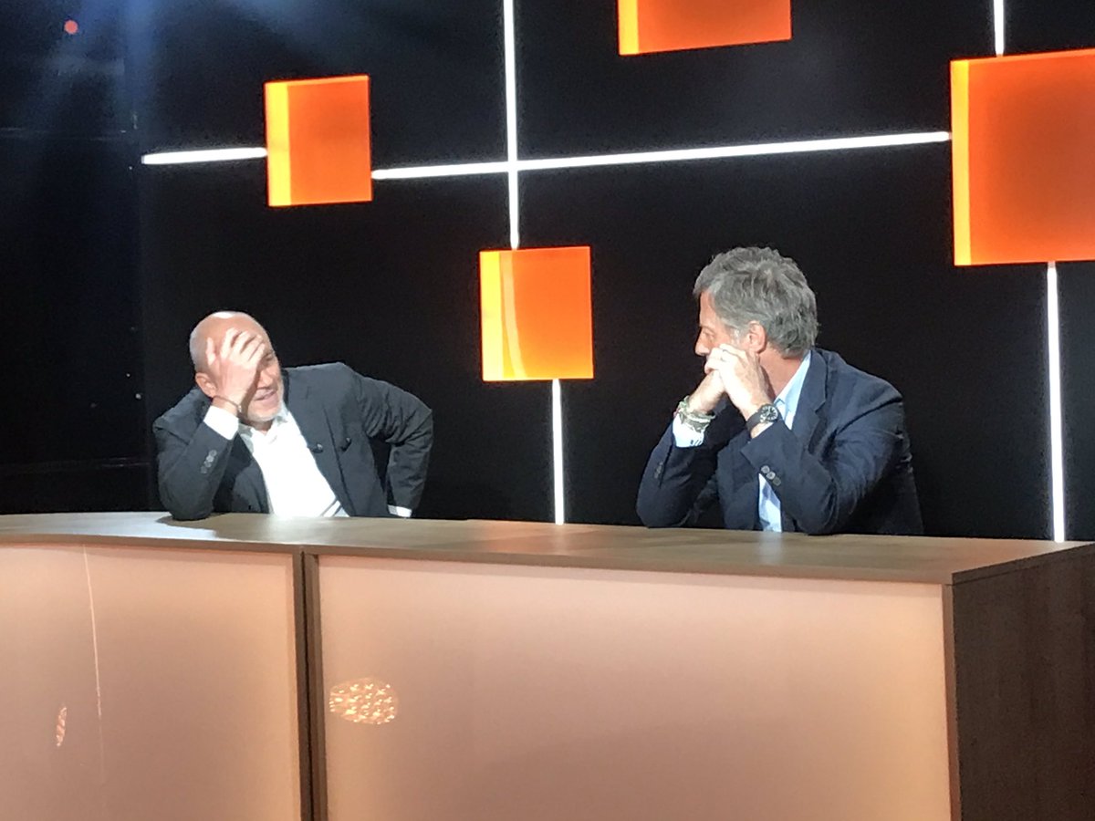 Sebastien Bazin et Stéphane Richard délibèrent : qui va gagner le concours de pitch ORANGE BUSINESS SERVICES ? <a href="/NadineFoulonBel/">Nadine Foulon-Belkacémi</a> <a href="/traissac1/">thomas traissac</a> #DGCDIGITALWEEK