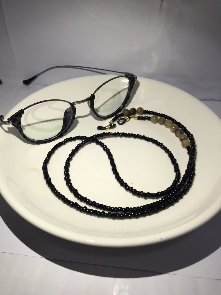 2Sist1's tweet photo. Get your chain now and also you can get it with your name https://t.co/v1NdD1HyBZ
