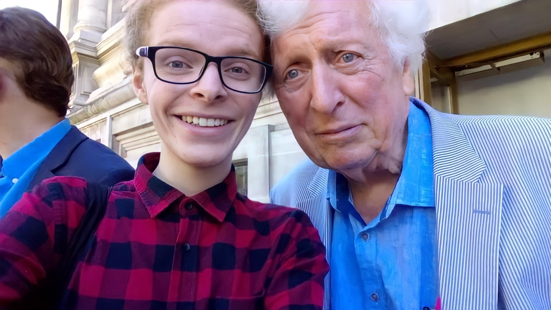 Happy birthday to the one & only Tom Baker!  I\ll treasure this moment forever! 