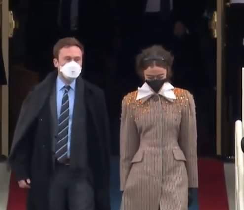 Anyway I'm gay. This trenchcoat is powerful.