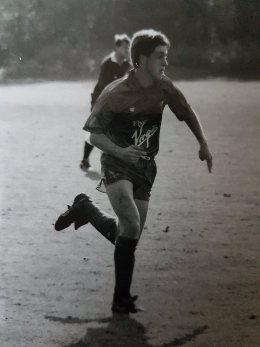  @SimonOsborn40 Here's couple of you Simon in same game. Pitch looks decent that day but could also be susceptible to flooding. 2/4  #cpfc