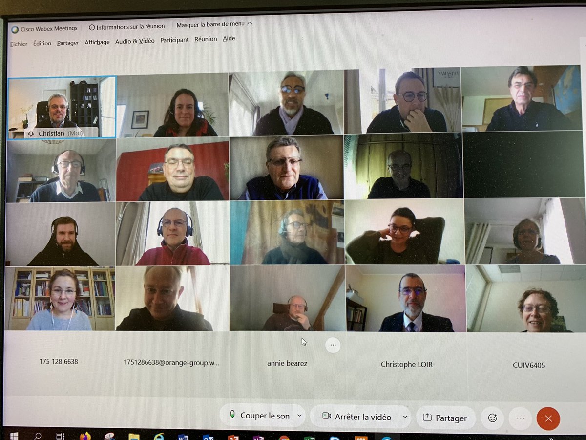 chris_luginbuhl's tweet photo. C’est bien de se revoir tous au sein de l’équipe, pour parler de nos priorités de l’année et rester connectés! 👏👏👏 #RestonsConnectés #LifeAtOrange https://t.co/789VEmOhb9