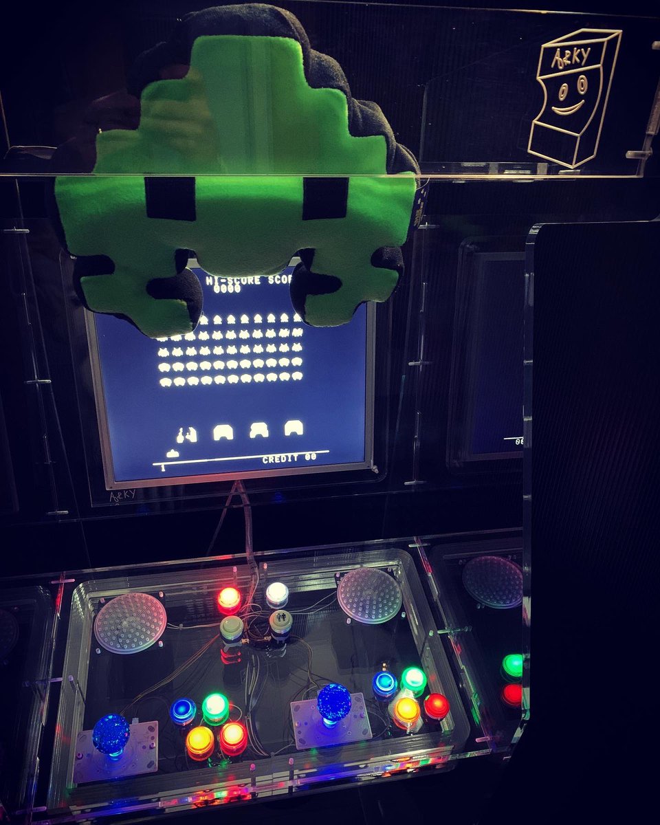 UsedGames1's tweet photo. Today on Ghost Cab : Space Invaders - 1978 Taito #スペースインベーダー #taito #midway #arcade #videogame #ghost #retrogame #retrogaming #amusement #coinop #cabinet #cab #pinball #arcadecenter #capcom #sega #namco #atari #magnum #拱廊 #アーケード #아케이드 #Arkade #видеоигры https://t.co/JvjfKyEofi