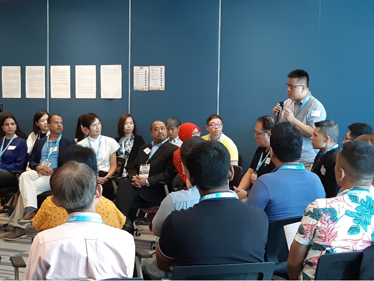 IPS_sg's tweet photo. In Singapore, IPS' Dr @carolsoon has worked with different agencies to develop "Citizens' Panels".

The Citizens’ Panel on Work-Life Harmony is part of the #SingaporeTogether Movement, which calls for Singaporeans to play a part in policies. https://t.co/MVavhvomNA https://t.co/Ylsf6pTmTJ
