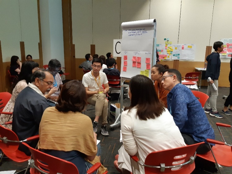 IPS_sg's tweet photo. In Singapore, IPS' Dr @carolsoon has worked with different agencies to develop "Citizens' Panels".

The Citizens’ Panel on Work-Life Harmony is part of the #SingaporeTogether Movement, which calls for Singaporeans to play a part in policies. https://t.co/MVavhvomNA https://t.co/Ylsf6pTmTJ
