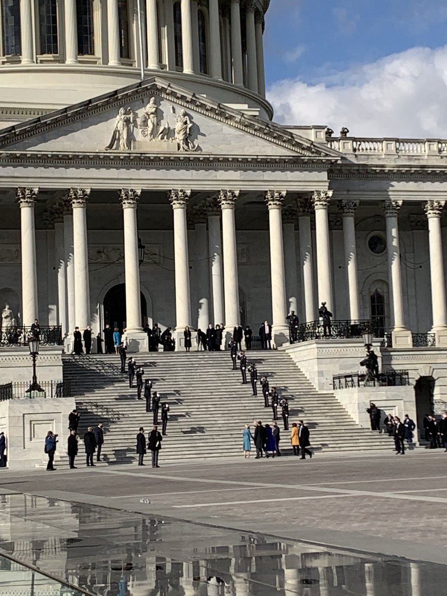 ChadPergram's tweet photo. Biden about to enter Capitol https://t.co/i3pKsL70Pn