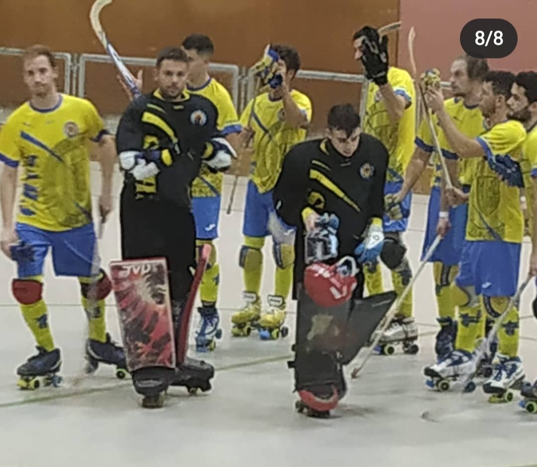 xoc d'estics (@xocdestics) on Twitter photo 🏑 L' #OKNCATM es reanudarà el cap de setmana del 30-31/01
📌GR.A
- @clubpativic -<a href="/cpvoltrega/">Club Patí Voltregà-Movento Stern</a>
- <a href="/HpTona/">H.P. Tona</a> -<a href="/chcaldes/">Recam Làser CH Caldes</a>
- <a href="/hoqueiolot/">Club Hoquei Olot</a> -<a href="/geieg1919/">GEiEG</a>
- <a href="/cpmanlleu/">Martinelia Club Patí Manlleu</a> -<a href="/shummassanet/">SHUM Frit Ravich</a>
📌 GR.B
- <a href="/clubpaticongres/">Club Patí Congrés</a> -Sarda
- <a href="/chs_perpetua/">CHSantaPerpetua</a> -<a href="/cenoia/">CE Noia Freixenet</a>
- <a href="/HCSentmenat/">HC Sentmenat</a> -<a href="/FCBhoquei/">Barça Hoquei</a>
- <a href="/CHVilaseca/">ClubHoquei Vila-seca</a> -<a href="/HCPiera/">Hoquei Club Piera</a> 🏑 L' #OKNCATM es reanudarà el cap de setmana del 30-31/01
📌GR.A
- @clubpativic -<a href="/cpvoltrega/">Club Patí Voltregà-Movento Stern</a>
- <a href="/HpTona/">H.P. Tona</a> -<a href="/chcaldes/">Recam Làser CH Caldes</a>
- <a href="/hoqueiolot/">Club Hoquei Olot</a> -<a href="/geieg1919/">GEiEG</a>
- <a href="/cpmanlleu/">Martinelia Club Patí Manlleu</a> -<a href="/shummassanet/">SHUM Frit Ravich</a>
📌 GR.B
- <a href="/clubpaticongres/">Club Patí Congrés</a> -Sarda
- <a href="/chs_perpetua/">CHSantaPerpetua</a> -<a href="/cenoia/">CE Noia Freixenet</a>
- <a href="/HCSentmenat/">HC Sentmenat</a> -<a href="/FCBhoquei/">Barça Hoquei</a>
- <a href="/CHVilaseca/">ClubHoquei Vila-seca</a> -<a href="/HCPiera/">Hoquei Club Piera</a>