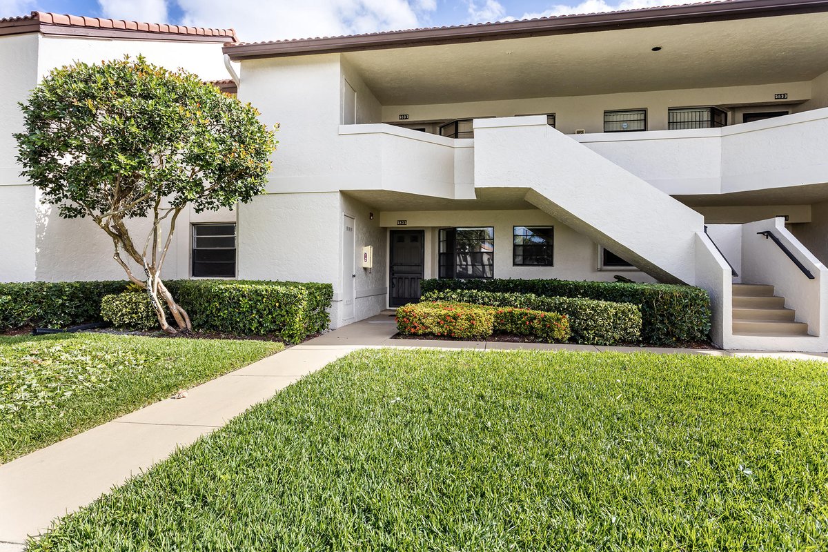 benarce's tweet photo. Finally - open the door to a place you and your family will love to call home. #newhome #homesforsale  https://t.co/LZXpMqtzpF https://t.co/q2ZI2r2FVS