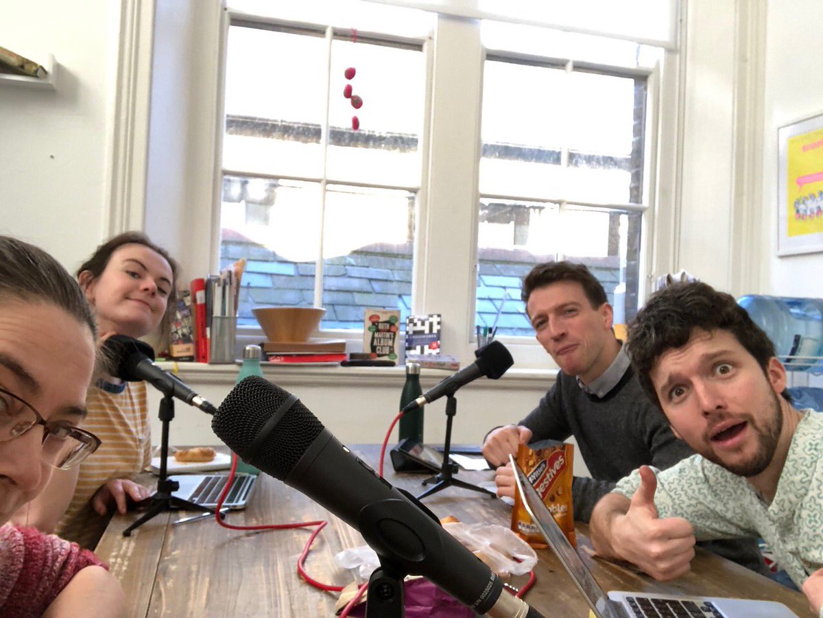 StringPodcast's tweet image. TOMORROW another episode recorded in ye olde 2019 is coming out 🥳⁣
⁣
We were joined by the fab @flygirlNHM, who kindly only showed half her face in this photo so there was more space for Paul’s beautiful expression.

Check it out on Thursday wherever you get your podcasts 🪰