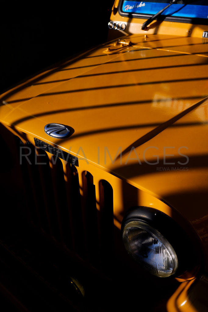 rewaimages's tweet photo. It is only when they meet, we truly feel the beauty of the light and the shadow.
.
Visit us : https://t.co/C633NmRw8T
.
.
.
#rewaimages #Mahindra #mahindrathar #4x4offroad #Jeep #MahindraAdventure #ooty #hillstation #travel #travellersofindia #travelblogger #travelphotography https://t.co/RONXIcCHaQ