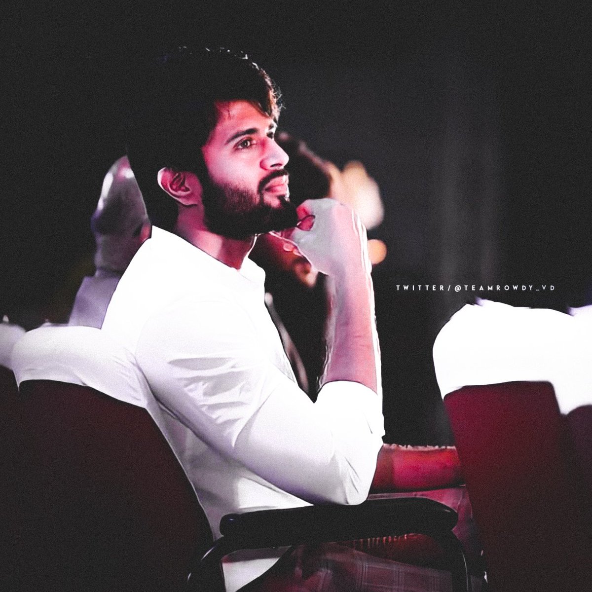 TeamRowdy_VD's tweet photo. Cool And Handsome ❤️
@TheDeverakonda 🔥

#VijayDeverakonda || #LIGER https://t.co/zkxxnwL3vD