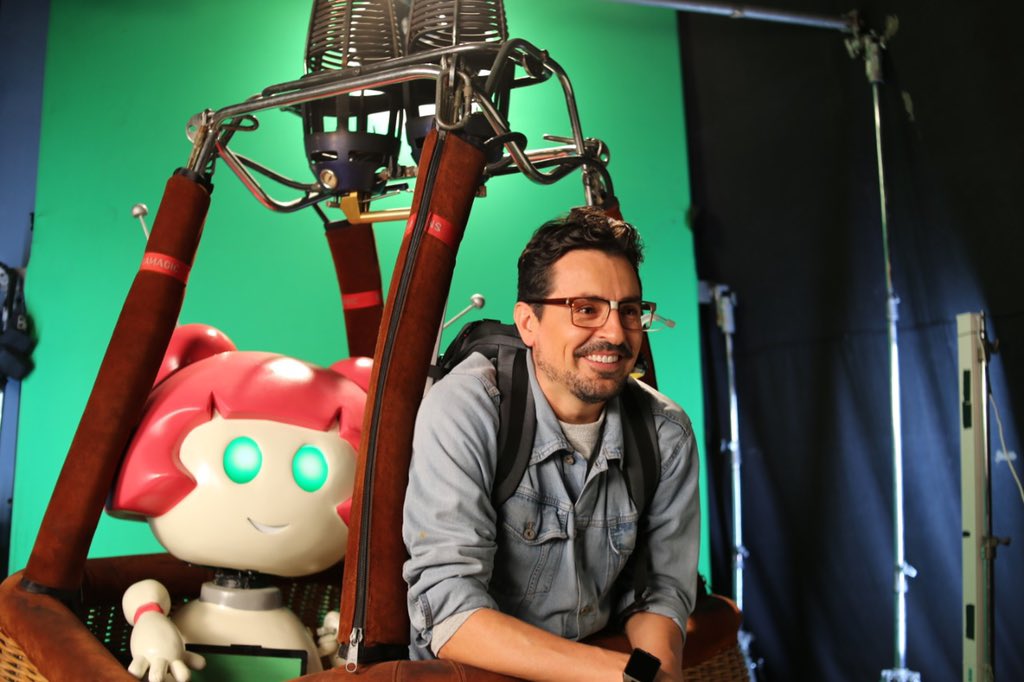 AmandaJaimesM's tweet photo. El estreno de #LaboraTIC se acerca y el @CanalTRO se prepara para recibir a #Computadora y #Geekberto, quienes protagonizarán este contenido educativo sobre el uso de las Tecnologías de la Información y Comunicación (#TIC). Sus aventuras nos divertirán, a partir del 6 de febrero. https://t.co/eHhfdwIgRp