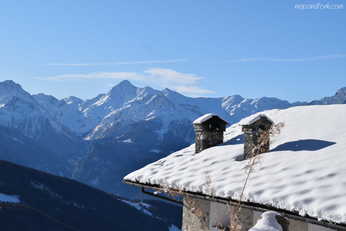 MapandFork's tweet image. 🇮🇹 Eccoci pronti per un nuovo capitolo di vita, lontano da mulini e tulipani 🌷: direzione le Alpi per scoprire la Valle d'Aosta 🏔️. Ci seguite? bit.ly/MapForkinValle…
#Aosta #ValledAosta #VitaNomade