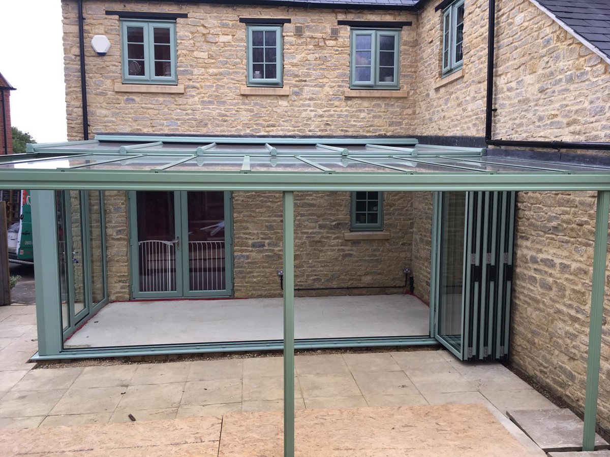 TandKtweets's tweet photo. Towards the end of last year, we were announced as one of the finalists in the @GGPmag Installer Awards under the 'Best Conservatory or Orangery Installation up to £35,000' category 🥳 

Check out the case study that helped us get nominated below 👇 https://t.co/hLcAbCAvQo